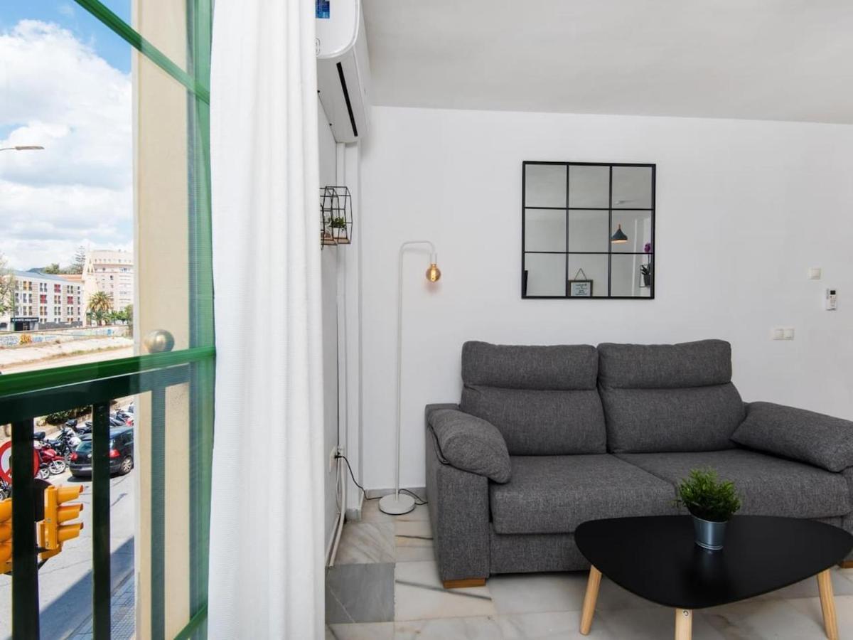 Rosaleda Center Apartment Malaga Ngoại thất bức ảnh