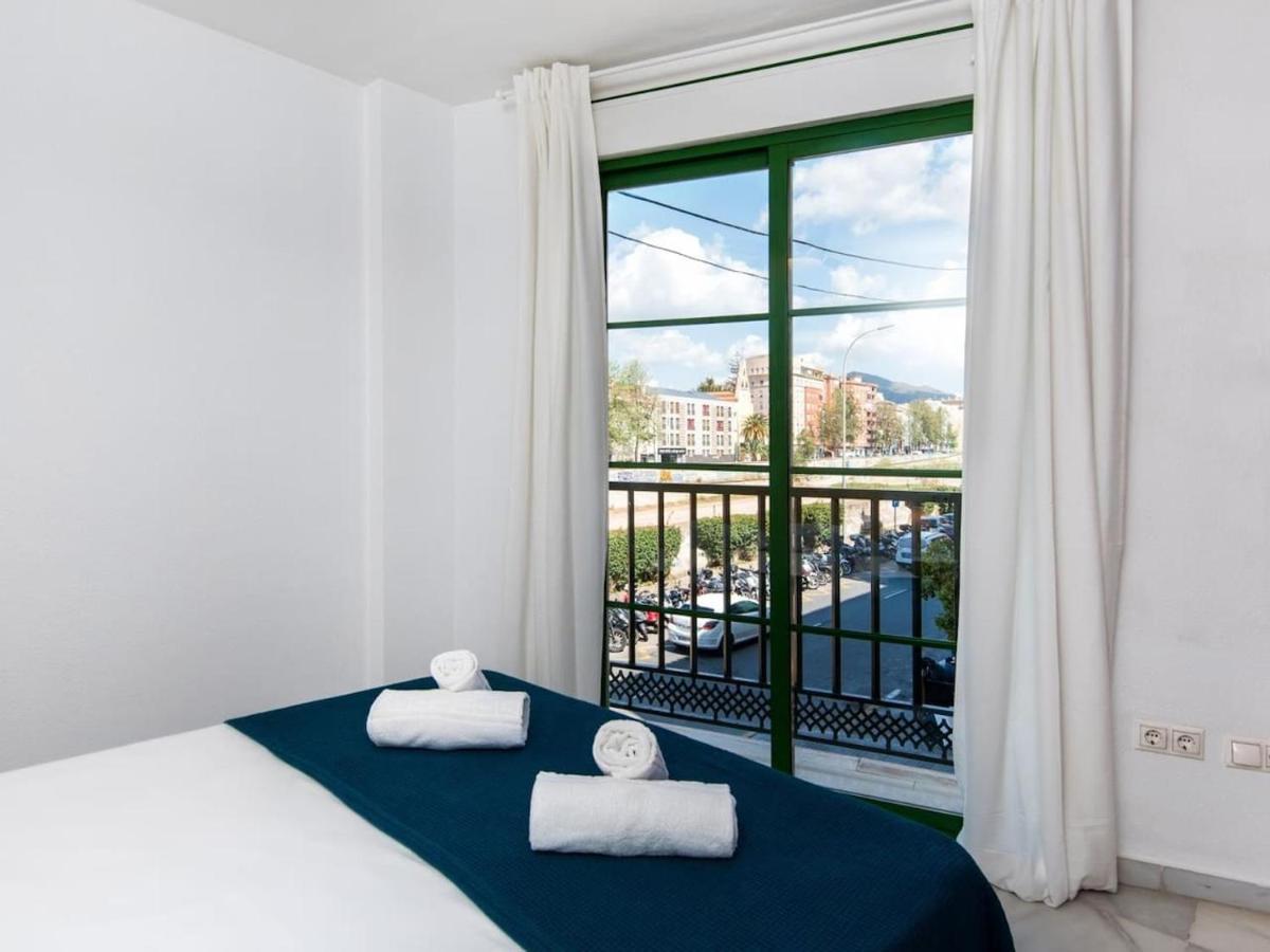 Rosaleda Center Apartment Malaga Ngoại thất bức ảnh