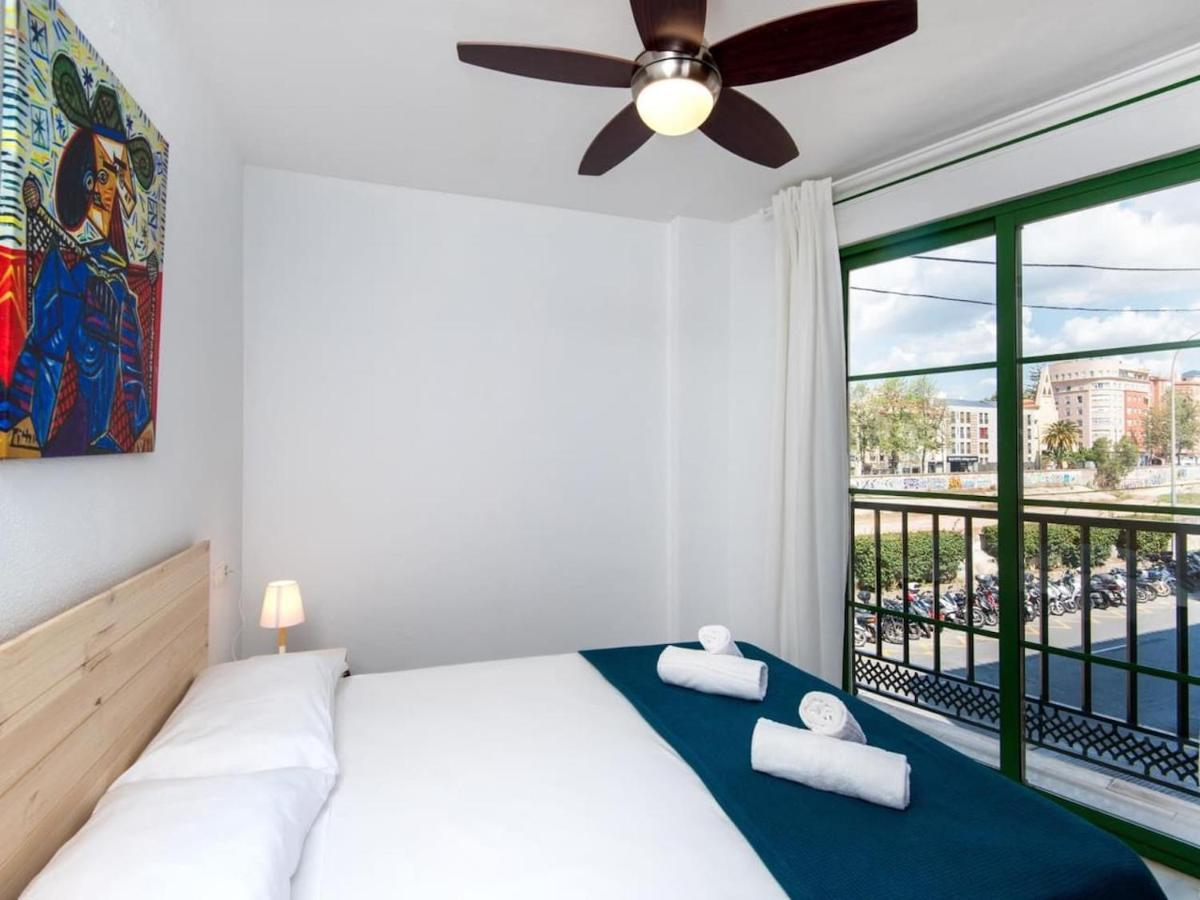 Rosaleda Center Apartment Malaga Ngoại thất bức ảnh