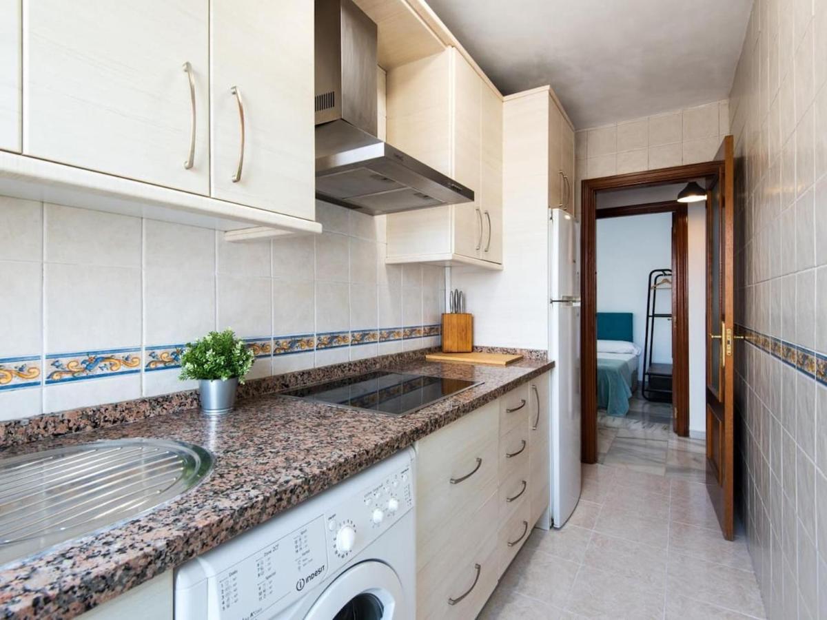 Rosaleda Center Apartment Malaga Ngoại thất bức ảnh
