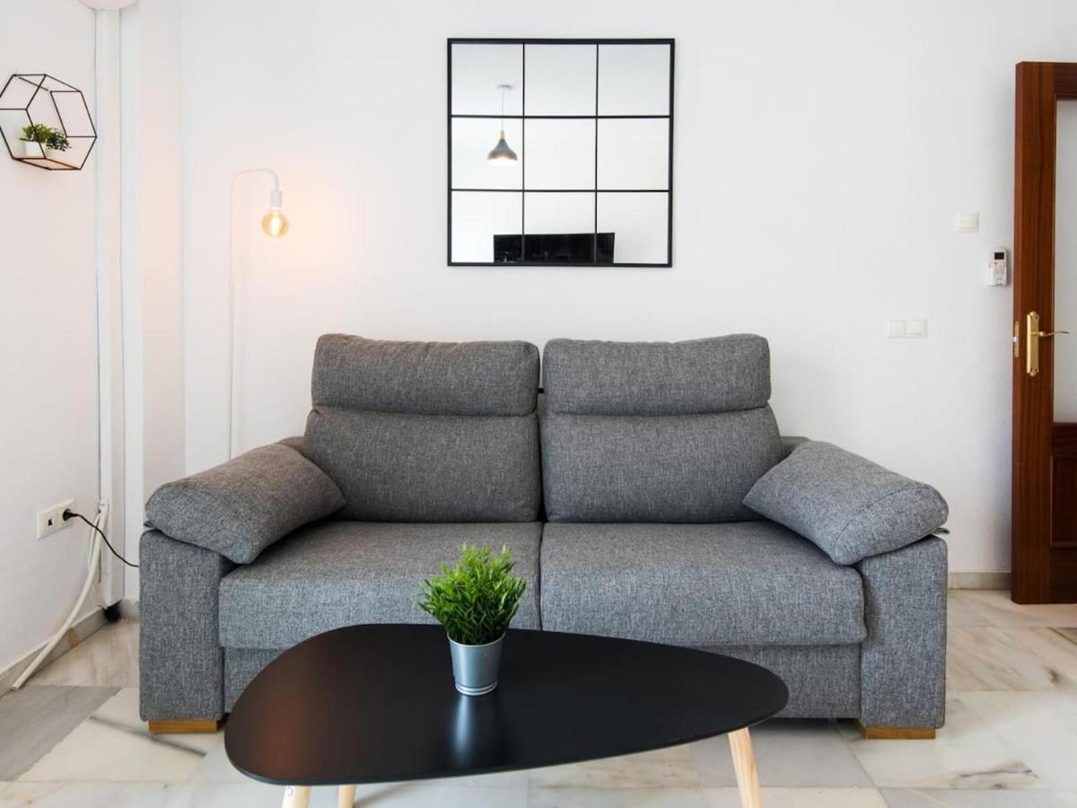 Rosaleda Center Apartment Malaga Ngoại thất bức ảnh