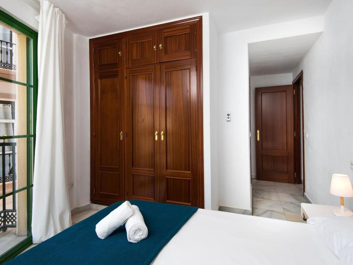 Rosaleda Center Apartment Malaga Ngoại thất bức ảnh